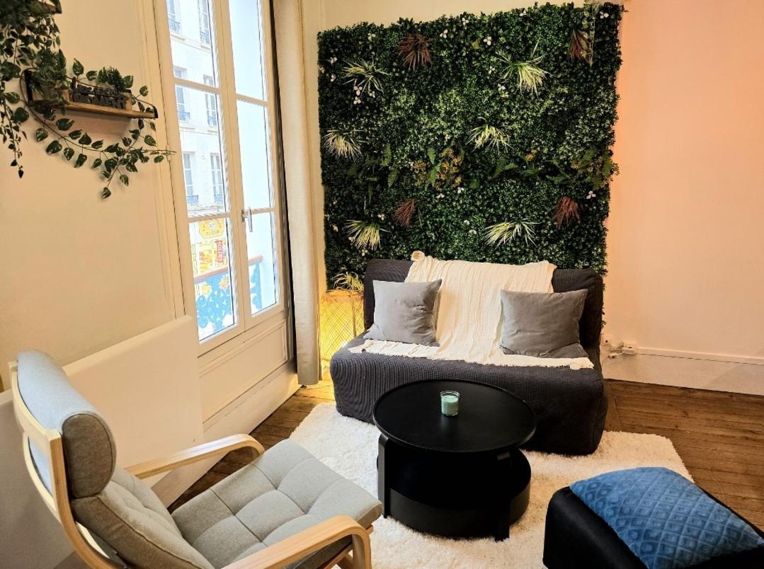 Apartamento Bienvenue Dans La Jungle Dreux Exterior foto